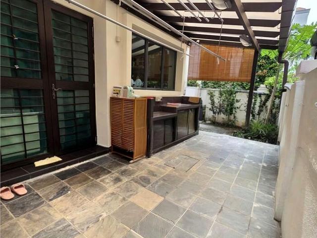 Condominium for sale in 18 Far East, Tampines