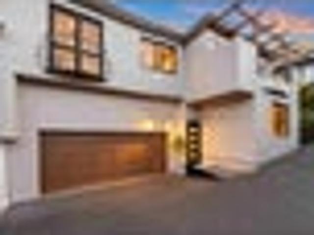 Townhouse for rent in Hillersden