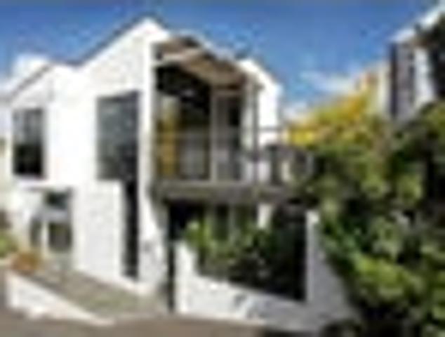Townhouse for sale in Hillersden, Oroua County