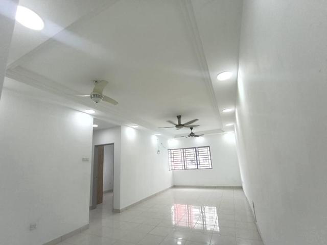 Condominium for sale in Petaling, Subang Jaya
