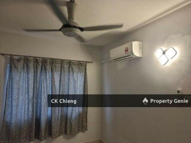 Apartment for rent in Tanjong Sepat, Selangor