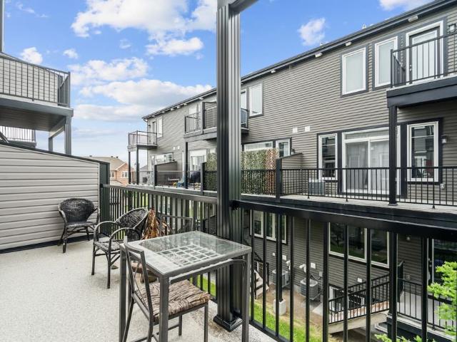 Townhouse for rent in Blackstone, Ottawa