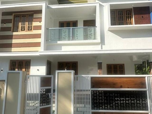 House for sale in Thrissur, Kerala