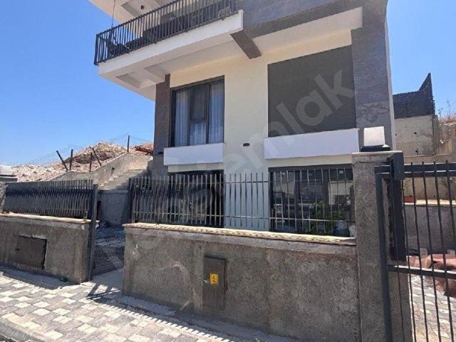 Urla, İzmir içerisinde satılık mülk