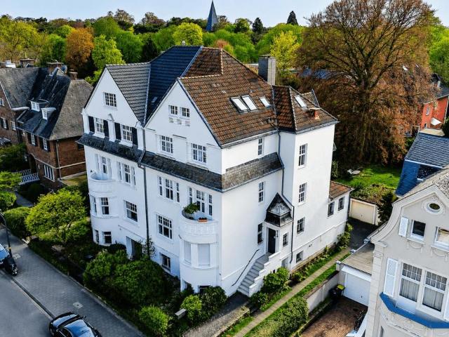 Dachgeschosswohnung kaufen in Köln, Nordrhein-Westfalen