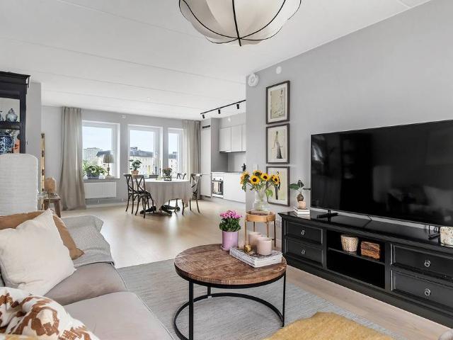 Bostad till salu i Solna, Stockholm