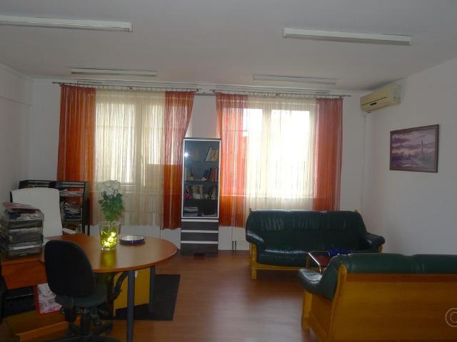 Biuro na sprzedaż w Zgierz, Łódzkie