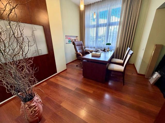 Biuro na sprzedaż w Łódź, Łódzkie