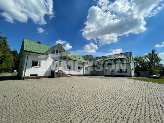 Biuro na sprzedaż w Lesznowola