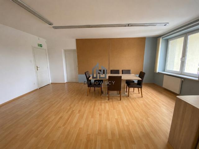 Biuro do wynajęcia w Józefów, Mazowieckie