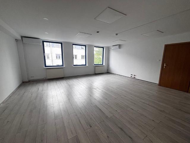 Biuro do wynajęcia w Stare Winogrady, Poznań
