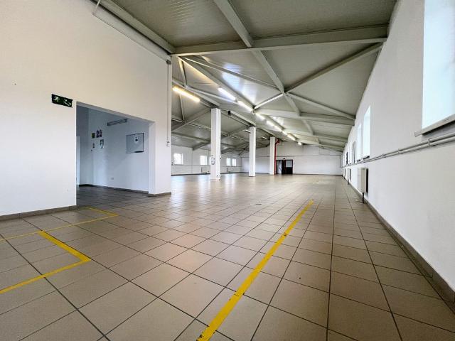 Komercyjne na sprzedaż w Załęże, Rzeszów