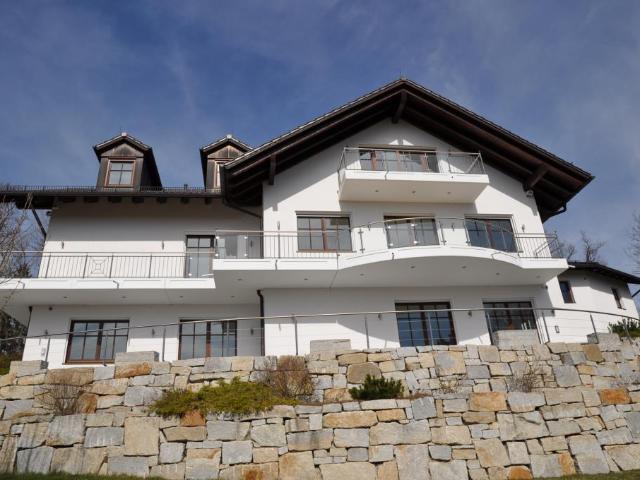 Villa mieten in Aufkirchen, Berg