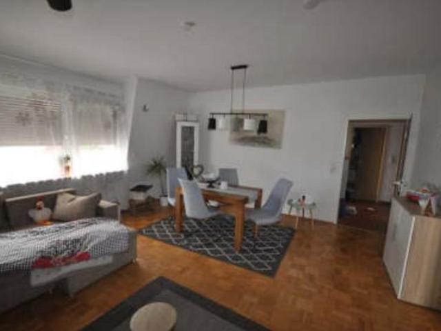 Wohnung kaufen in Schöneck, Hessen