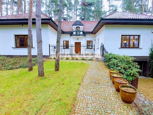 Dom do wynajęcia w Konstancin-jeziorna, Mazowieckie