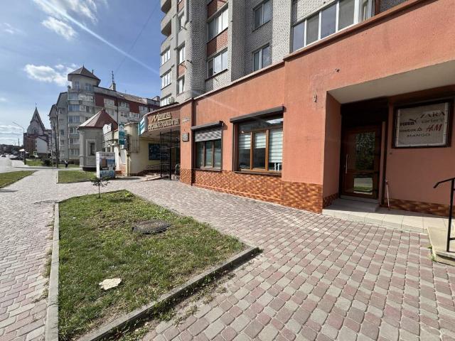 Коммерческая недвижимость аренда в Канада, Тернопіль