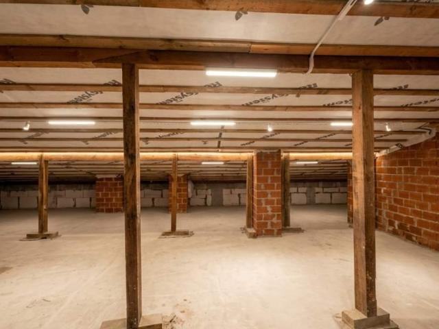 Коммерческая недвижимость продажа в Великодолинском, Днепропетровской области