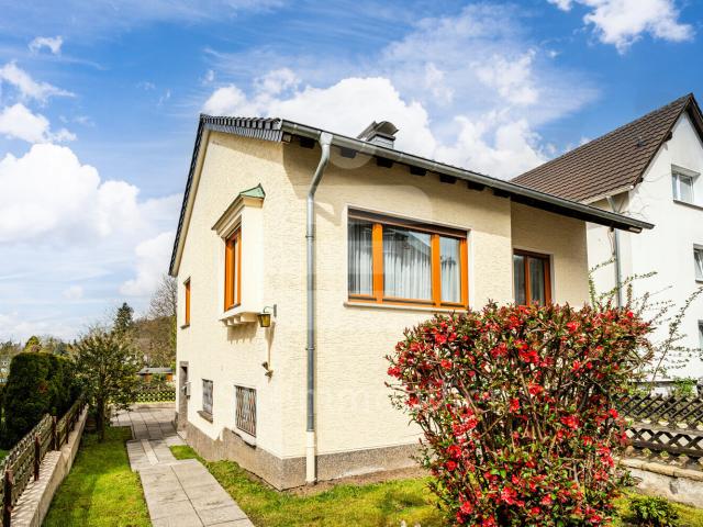 Villa kaufen in Oberdollendorf, Königswinter