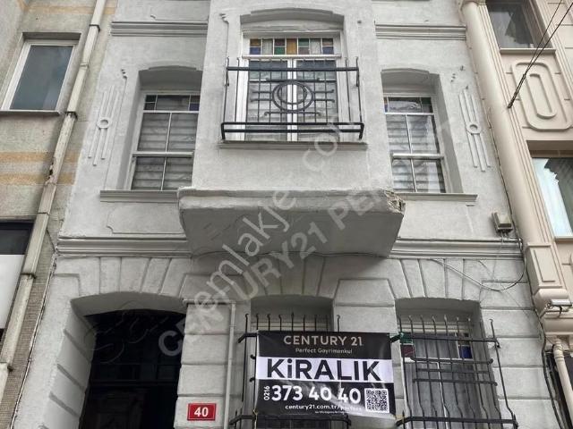 Kadiköy, İstanbul içerisinde kiralık mülk