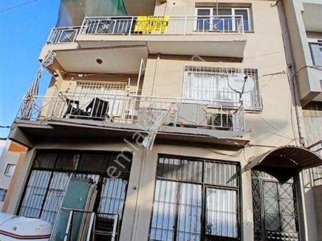 Karabağlar, İzmir içerisinde satılık Bina