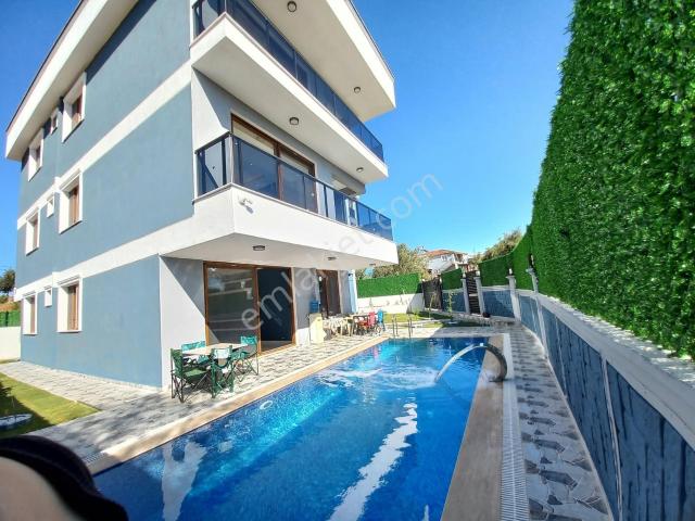 Yazıbaşı Mahallesi, Torbalı içerisinde satılık Bina
