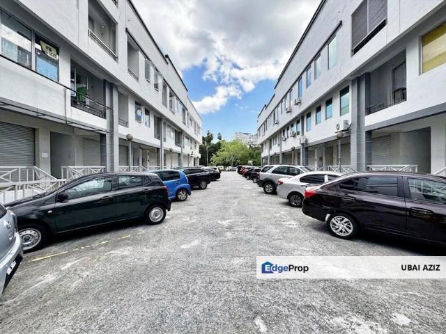 Shop for sale in Kajang, Langat