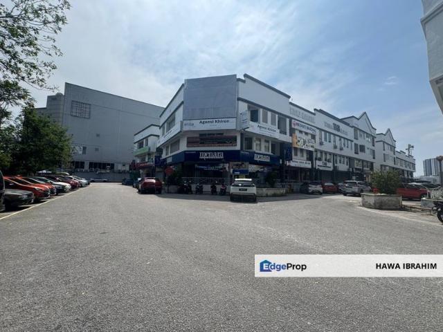 Shop for sale in Kajang, Langat