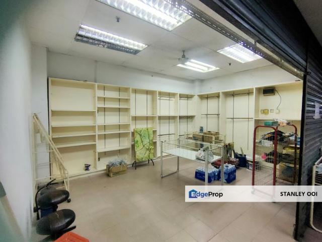 Shop for sale in Petaling, Subang Jaya