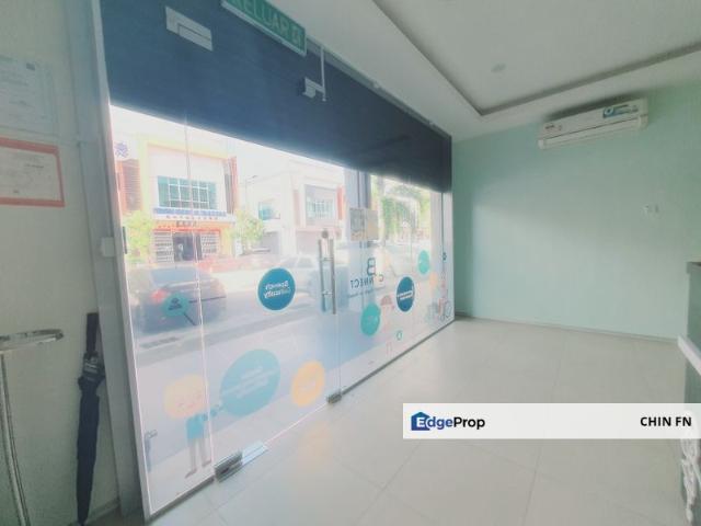 Shop for rent in Malaka