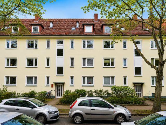 Dachgeschosswohnung kaufen in Barmbek-Süd, Hamburg