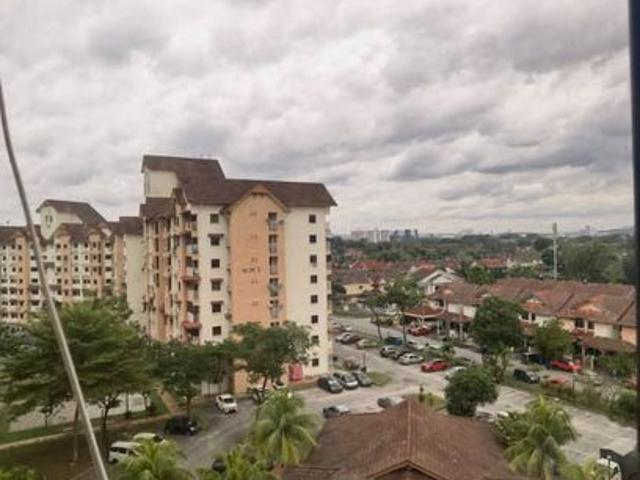 Condominium for sale in Petaling, Alam Impian