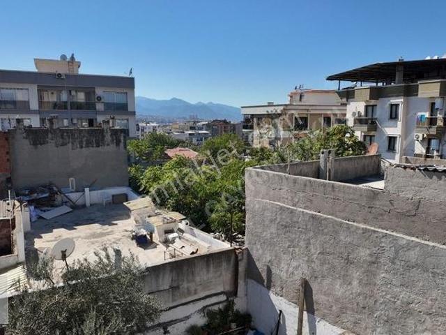 İzmir, Konak içerisinde satılık Bina