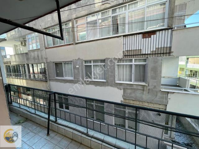 Konak, İzmir içerisinde satılık mülk