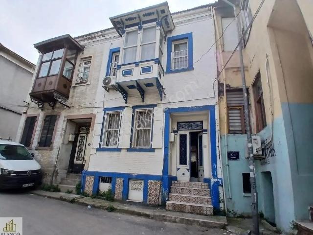Konak, İzmir içerisinde satılık Villa