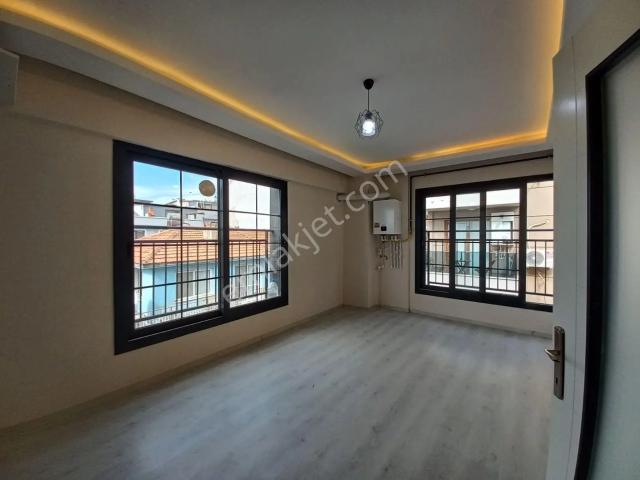Konak, İzmir içerisinde kiralık mülk