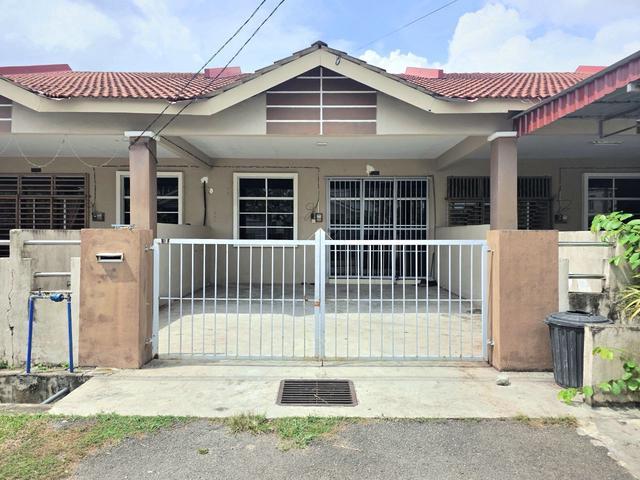 Terraced House for sale in Tringganu