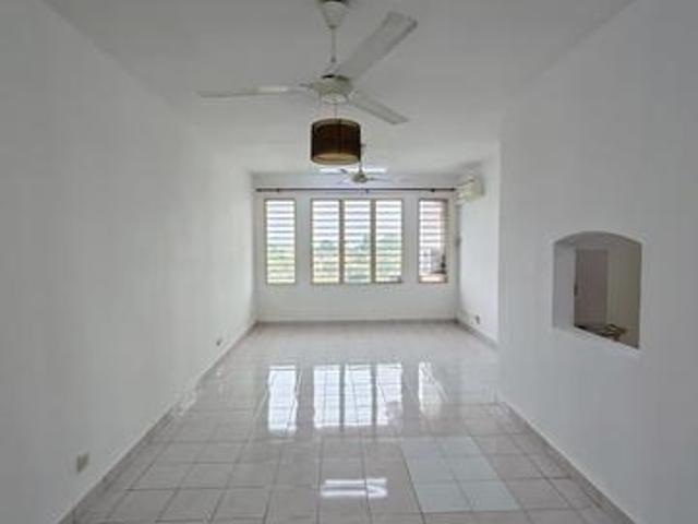 Condominium for sale in Petaling, Damansara Damai