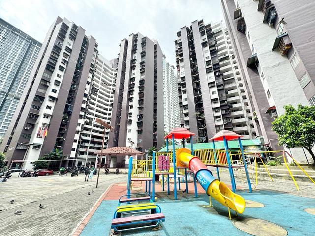 Apartment for sale in Country Heights Damansara, Kuala Lumpur