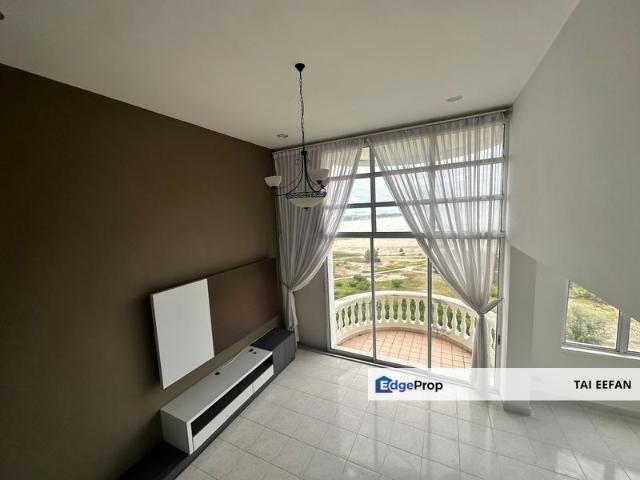 Condominium for sale in Malaka