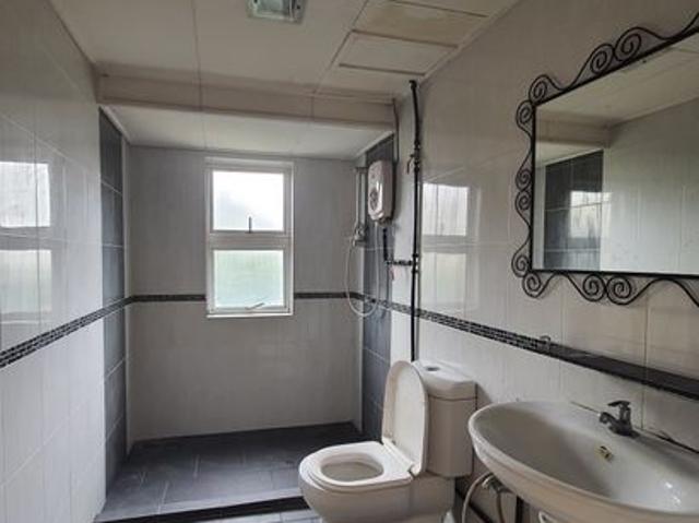 Condominium for sale in Petaling, Alam Impian