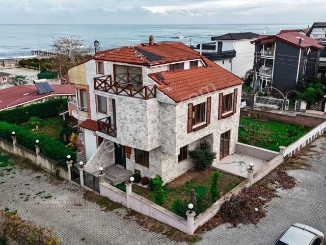 Karasu içerisinde satılık Villa