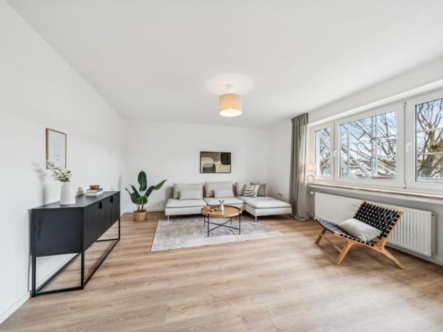 Wohnung kaufen in Königsbrunn, Bayern