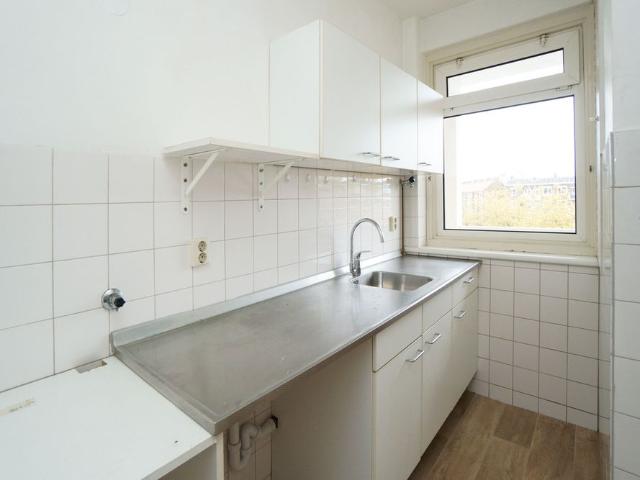 Appartement te huur in Winkelcentrum De Julianabaan, Voorburg