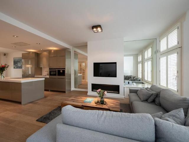 Appartement te huur in Zuid, Amsterdam