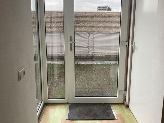 Appartement te huur in Hondsbroek, Born