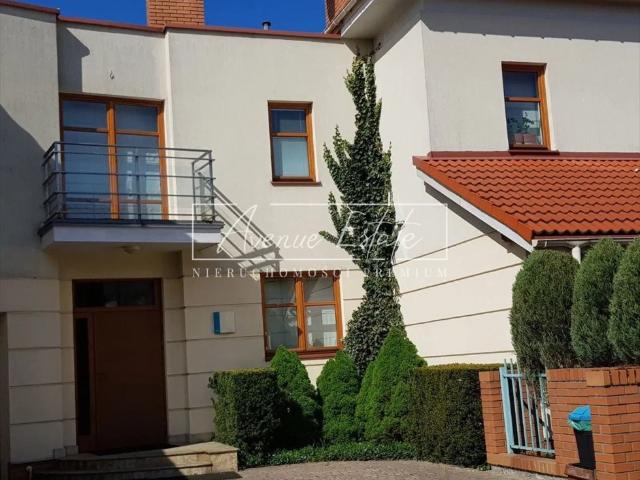 Dom na sprzedaż w Konstancin-jeziorna