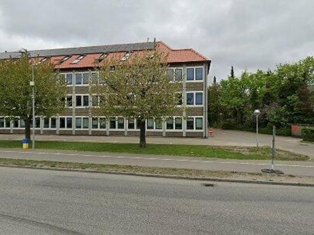 Erhvervsejendom til leje i Brøndby