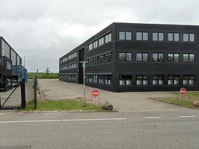 Erhvervsejendom til leje i Brøndby