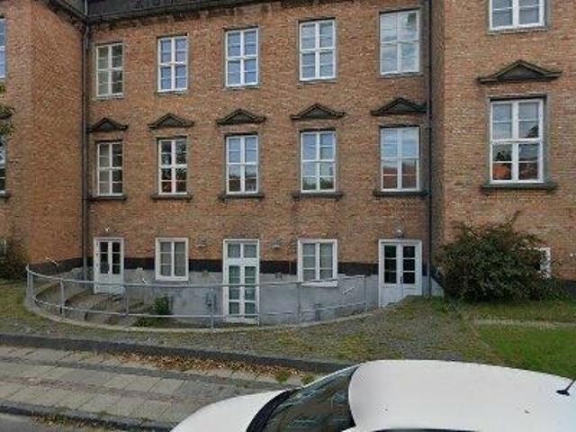 Erhvervsejendom til leje i Rønne