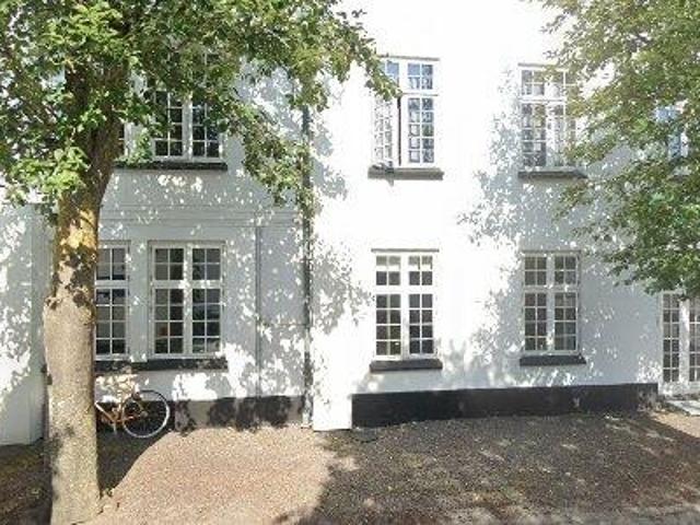 Erhvervsejendom til leje i Køge